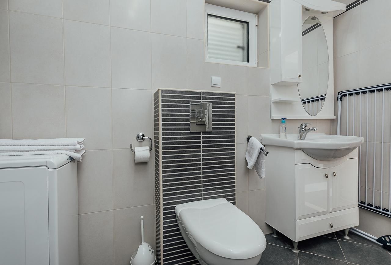Апартаменты Apartmani Veselinovic Херцег-Нови