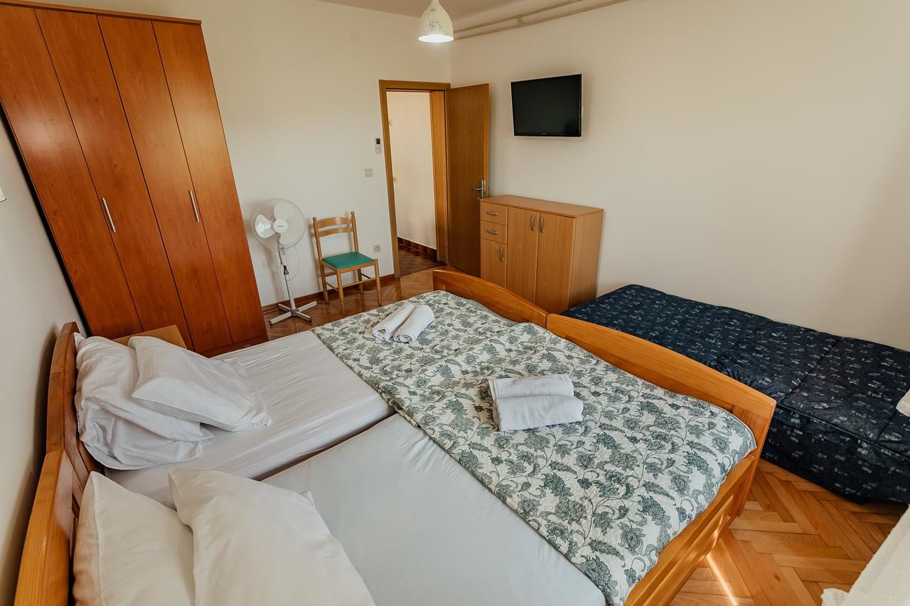 Апартаменты Apartmani Veselinovic Херцег-Нови