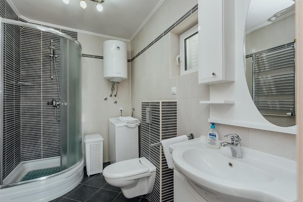 Апартаменты Apartmani Veselinovic Херцег-Нови