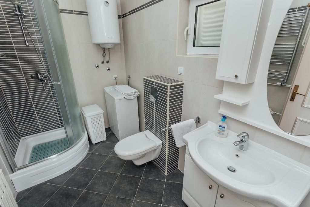 Апартаменты Apartmani Veselinovic Херцег-Нови