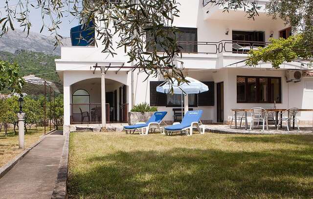 Апартаменты Apartmani Veselinovic Херцег-Нови-4