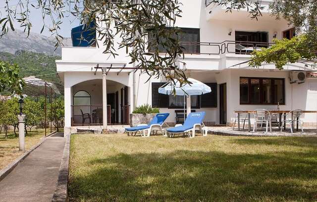 Апартаменты Apartmani Veselinovic Херцег-Нови-43